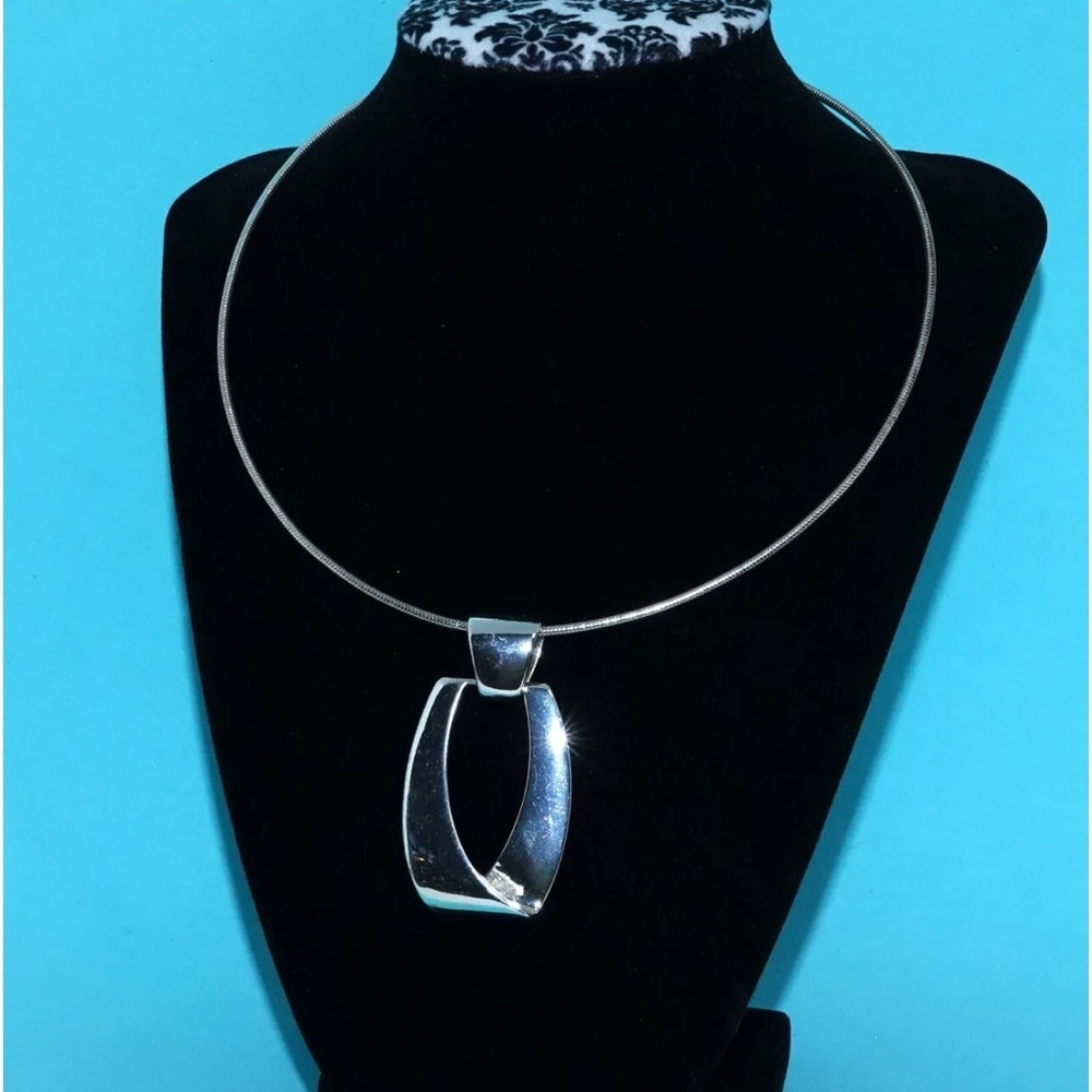 Silver Liz Claiborne Liz & Co Coil Collar Necklace with Pendant 15" jewelry - Picture 1 of 13
